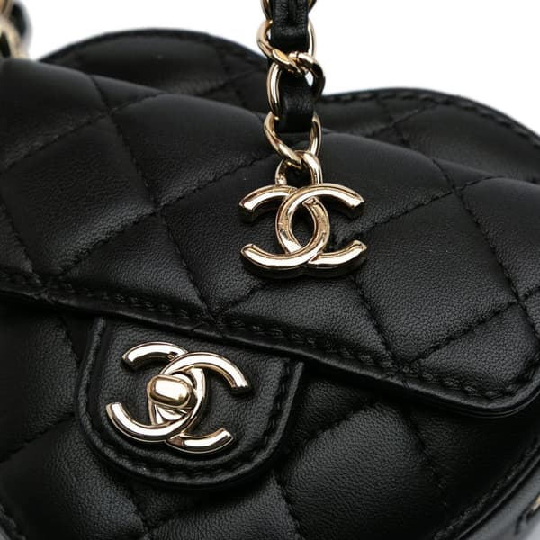 Pre-owned Chanel Mini Lambskin CC in Love Heart Belt Bag Black