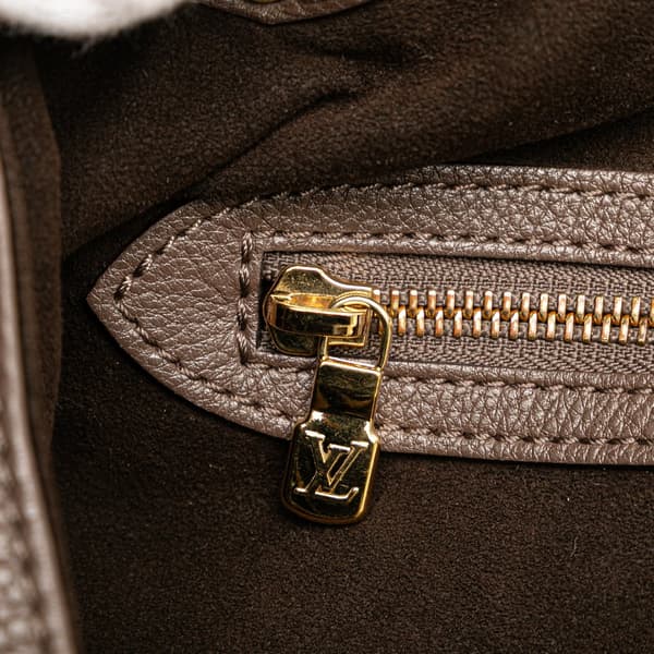 Pre-owned Louis Vuitton Monogram Mahina L Hobo Brown