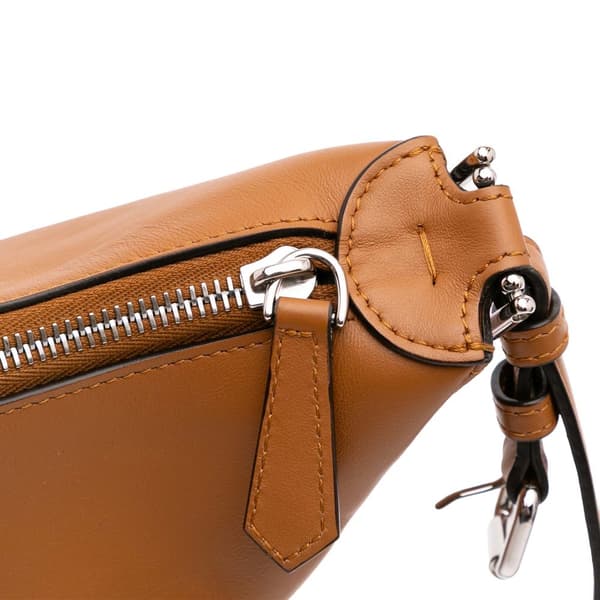 Pre-owned Fendi Medium Leather Fendigraphy Hobo Brown