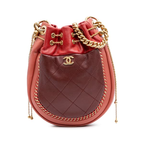 Pre-owned Chanel CC Quilted Calfskin Drawstring Bucket Bag Red