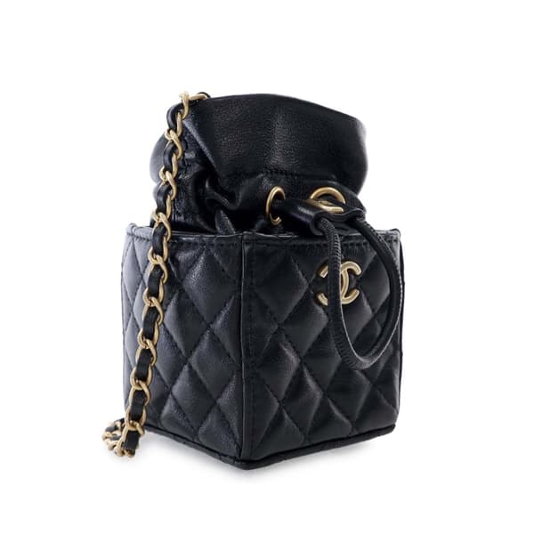 Pre-owned Chanel Mini Quilted Calfskin Drawstring Bucket Bag Black