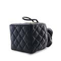 Miniatyrbillede 6 af 10: Pre-owned Chanel Mini Quilted Calfskin Drawstring Bucket Bag Black