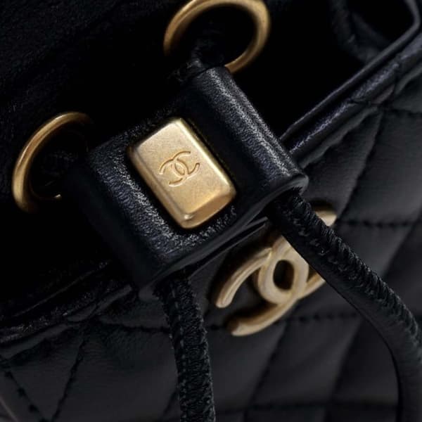 Pre-owned Chanel Mini Quilted Calfskin Drawstring Bucket Bag Black