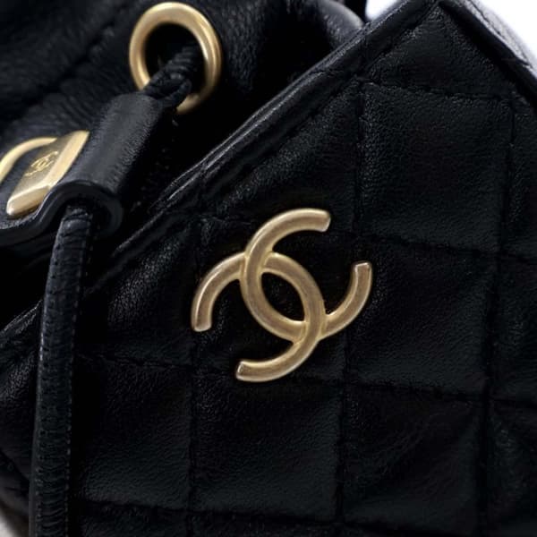 Pre-owned Chanel Mini Quilted Calfskin Drawstring Bucket Bag Black