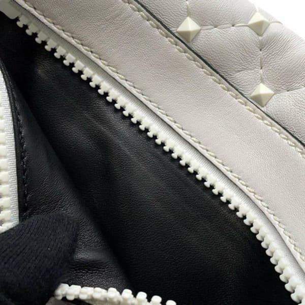 Pre-owned Valentino Nappa Rockstud Spike Belt Bag White