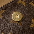 Miniatyrbild 6 av 10: Pre-owned Louis Vuitton Monogram Pochette Florentine Brown
