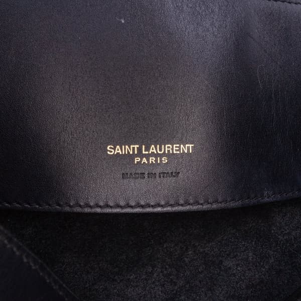 Pre-owned Saint Laurent Shiny Calfskin Le 37 Bucket Bag Black