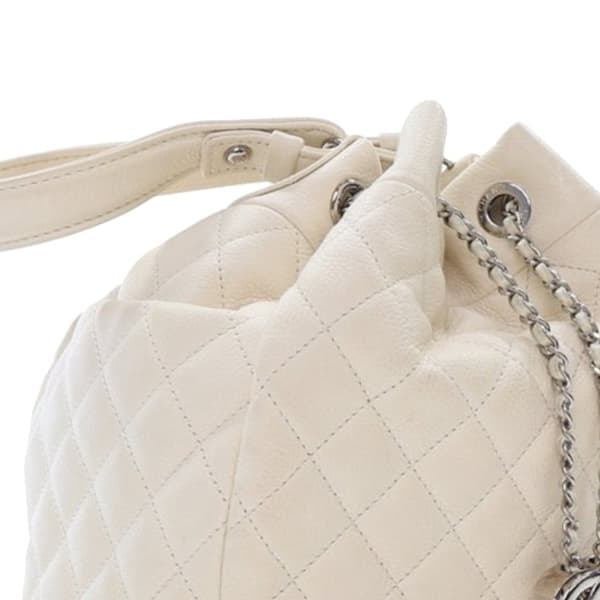 Pre-owned Chanel Small Quilted Caviar Flat Drawstring Chain Bucket Bag White