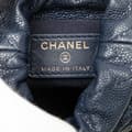 Miniatyrbilde 5 av 10: Pre-owned Chanel Mini Quilted Caviar Medallion Charms Drawstring Bucket Bag Blue