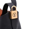 Miniatyrbillede 7 af 10: Pre-owned Louis Vuitton Grained Calfskin Low Key Hobo MM Black