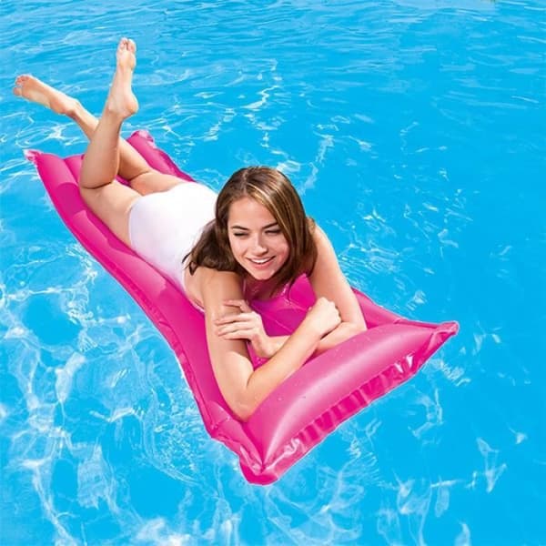 Färgglad uppblåsbar bojmadrass pool havsblå * Material: resistent vinyl * Mått: 183 x 69 cm * Rekommenderad ålder: + 14 år...