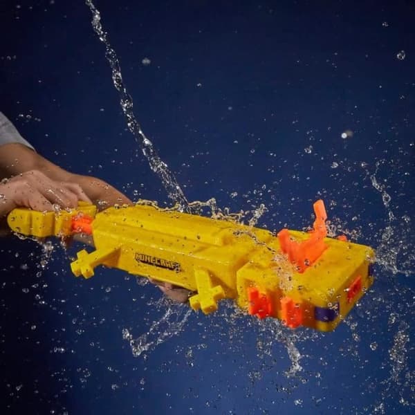 Nerf Super Soaker Minecraft, Axolotl Water Blaster med ledade gälar