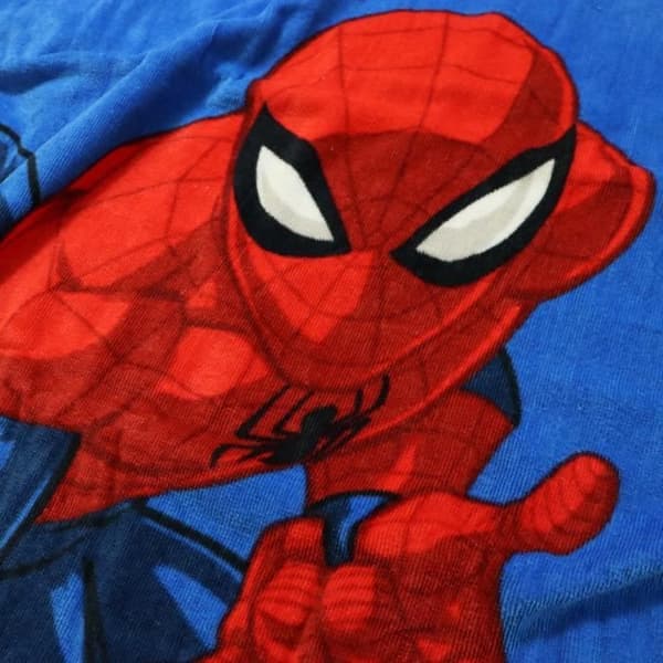 Badhandduk och strandhandduk med tryck 100% bomull - Spiderman - Storlek 70x120 cm - Blå - Rektangulär