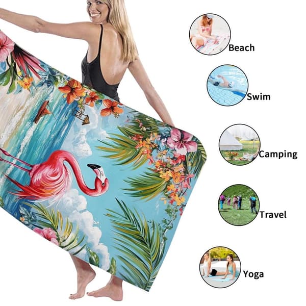 Bomclap Strandhåndklæde 70x140cm - Pink Flamingo auf Strandsteg mit Blumen - Badehåndklæde Rejsehåndklæde