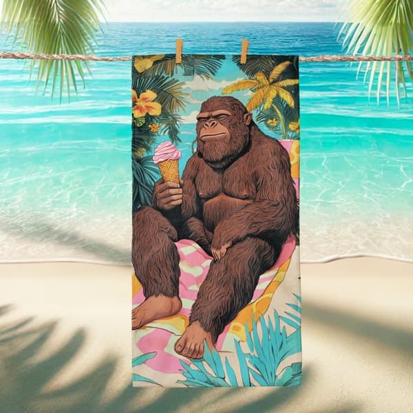 Bomclap Rantapyyhe 70x140cm - Orang-Utan mit Eiskrem am Strand - Rantapyyhe Matkapyyhe