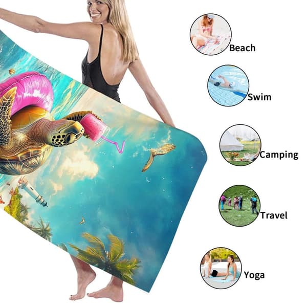 Bomclap Rantapyyhe 70x140cm - Meeresschildkröte auf Luftmatratze mit Getränk - Kylpypyyhe Matkapyyhe