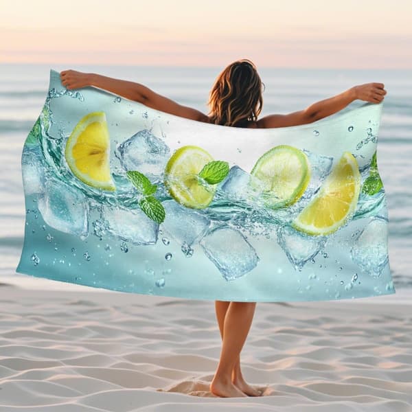 Bomclap Rantapyyhe 70x140cm - Zitronen - und Eiswürfel - Design - Kylpypyyhe Matkapyyhe