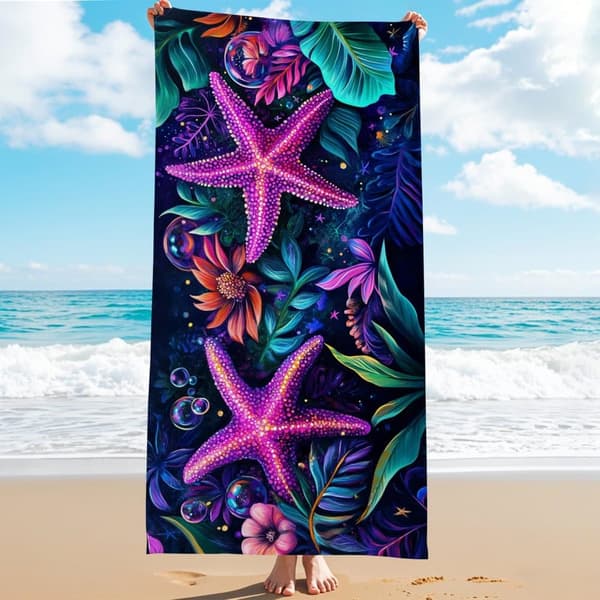 Bomclap Rantapyyhe 70x140cm - Türkisfarbene Seesterne und tropische Blumen - Design - Kylpypyyhe Matkapyyhe