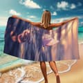 Miniatyrbild 3 av 4: Bomclap Strandhandduk 70x140cm - Schmetterling über Wasser bei Sonnenuntergang - Badhandduk Reisehandduk