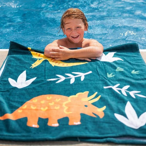 Bomclap strandhåndklæde til børn – Jurassic Dinosaurs, 100% bomuld, 160x80 cm, BPA-fri, hurtigtørrende