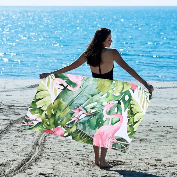 Bomclap Flamingo strandhåndklæde – 80x160 cm, tropisk design, mikrofiber, sandfri, perfekt til yoga og svømning