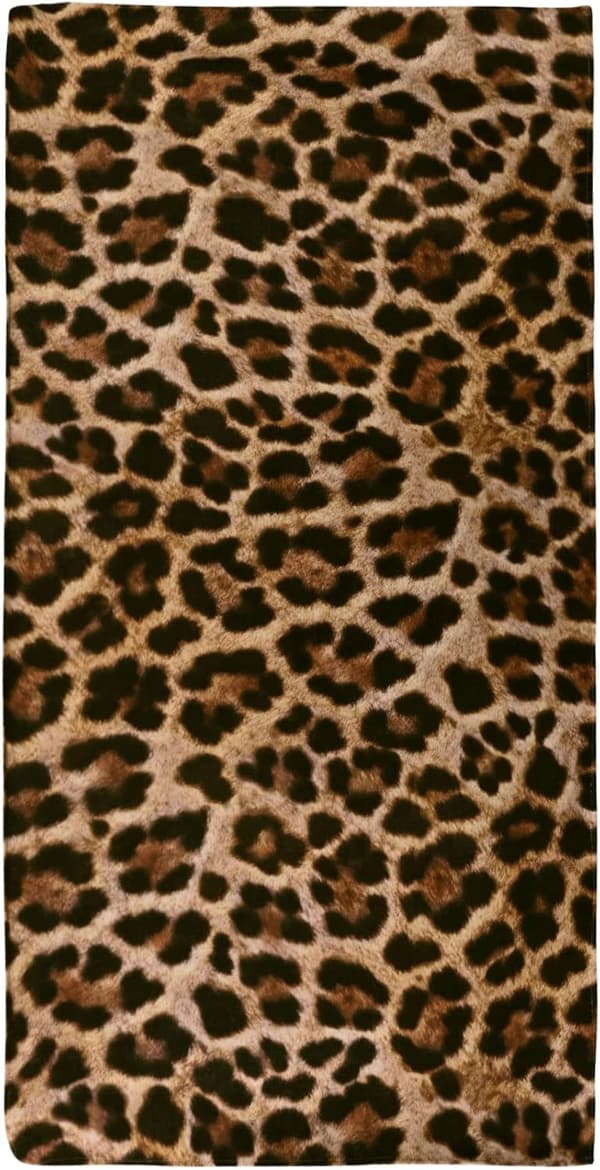 Bomclap Leopard Kylpypyyhe – Ylisuuri 80x160 cm, gepardikuvio, mikrokuitu, hiekaton ja nopeasti kuivuva