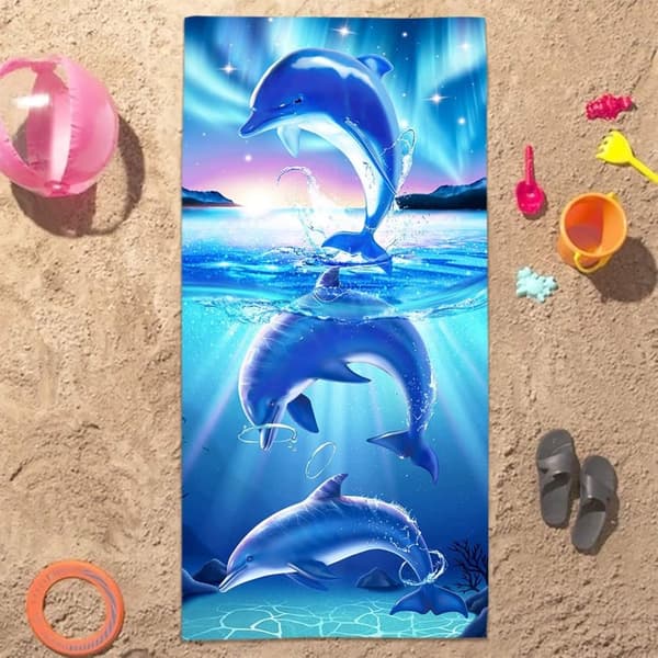 Bomclap Dolphin rantapyyhe – 80x160 cm, Abstrakti eläindesign, mikrokuitu, hiekaton, hauska lahja lapsille