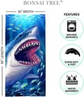 Pikkukuva 6 / 6: Bomclap Shark Rantapyyhe – 80x160 cm, Cool Ocean Design, Mikrokuitu, Hiekaton, Lahja miehille ja naisille