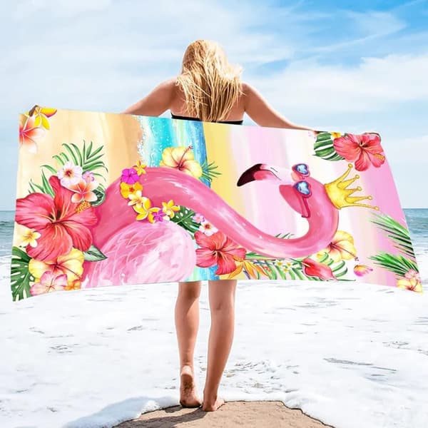 Bomclap Flamingo rantapyyhe – 80x160 cm, vaaleanpunainen design, mikrokuitu, hiekaton, täydellinen rannalle ja uima-altaalle