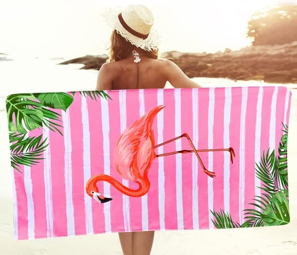 Bomclap vaaleanpunainen flamingokylpypyyhe – 80x160 cm, mikrokuitu, kevyt, hiekaton, täydellinen lahja tytöille