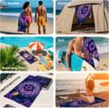 Miniatyrbillede 5 af 6: Bomclap Purpur Mandala Strandhåndklæde - Sandløse Badehåndklæder 80x160 cm