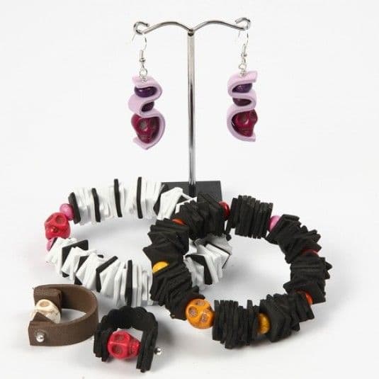 Howlite pärlor - Mixade Färger - 32 st