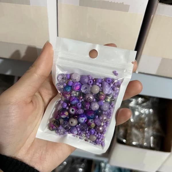 8MM runda rispärlor Blandad färg Lila Kristall Kontrastfärg Gör-det-själv smycketillbehör Armbandstillbehör