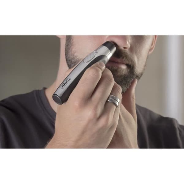 WAHL 05604-616 - Deluxe resesats - Precisionstrimmer litiumjonbatteri och toalettpåse - Roterande huvud - Kam