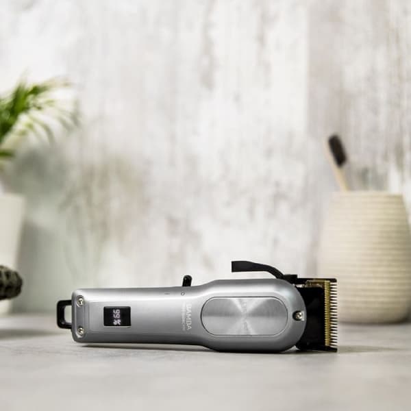 Cecotec Trådlös hårklippare PrecisionCare ProClipper Titanium Go