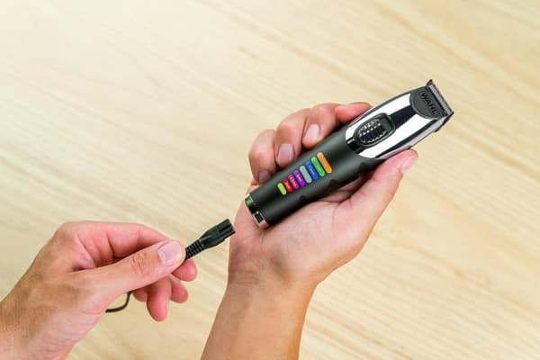Skäggtrimmer WAHL Color Trim Beard 09893.0443