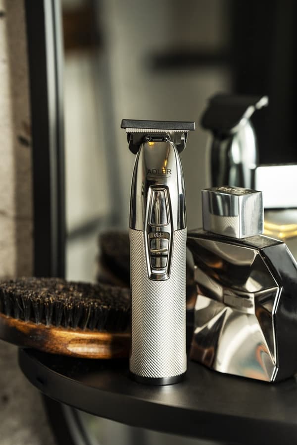 ADLER AD 2836s Silver USB-trimmer