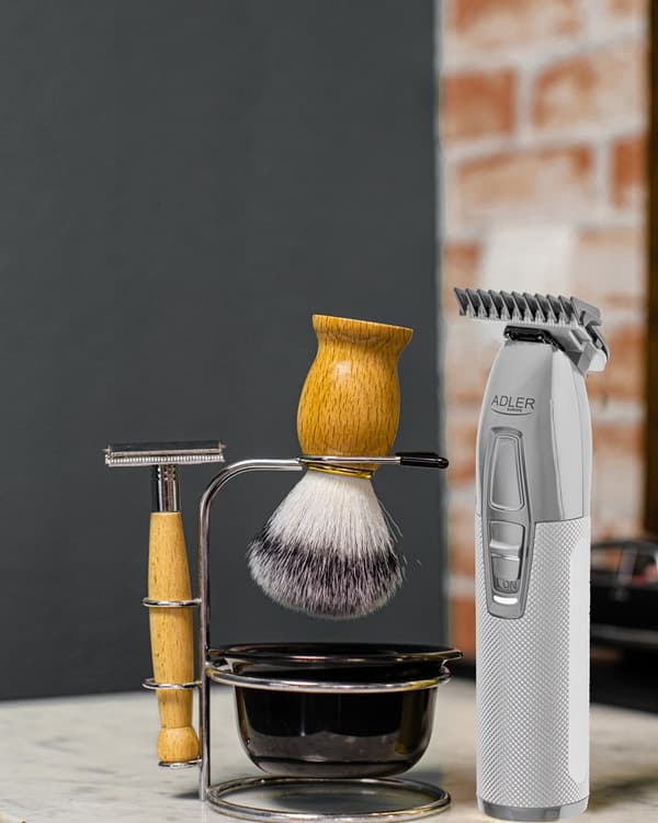 ADLER AD 2836s Silver USB-trimmer