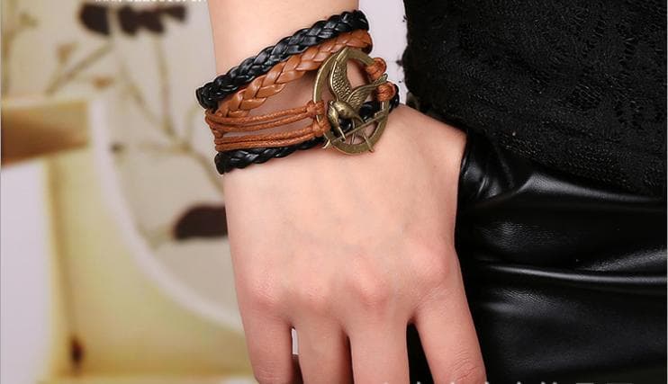 Läderarmband svart / brunt med fem remmar och en örn