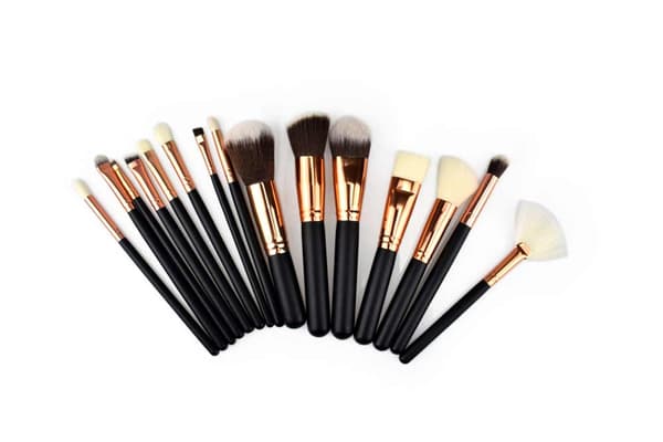 15 pcs. professional makeup brushes with nice storage