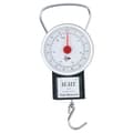 Pikkukuva 1 / 2: Matkatavaravaaka koukulla ja mittanauhalla - maksimipaino 32 kg