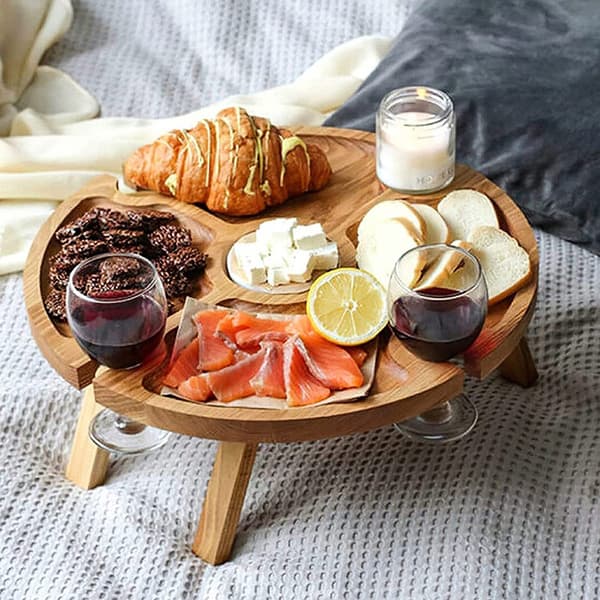 Kannettava puinen piknik-pöytä