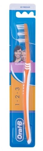 Oral-B Klassisk Tandbørste - Professionel Ergonomisk Børste, Fremragende Rengøring for et Sundt Smil
