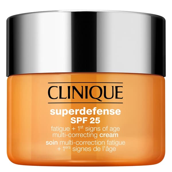 Korrigerer træthed og aldring: Clinique Superdefense SPF25, 30ml.