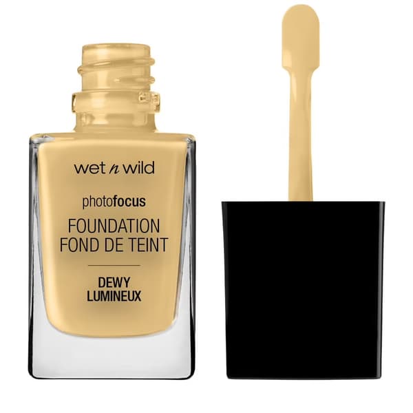 Wet n Wild Foto Fokus Dugfrisk Foundation Golden Beige, 28 ml
