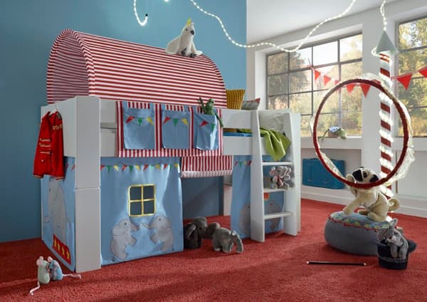 Molly Kids sengelommer sirkus tema til barnesenger.