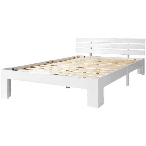 Träsäng Dubbelsäng bestående av sängram med huvudgavel med lamellram Massivt trä Massiv dubbelsäng kan användas som tallsäng200 x 140 cm