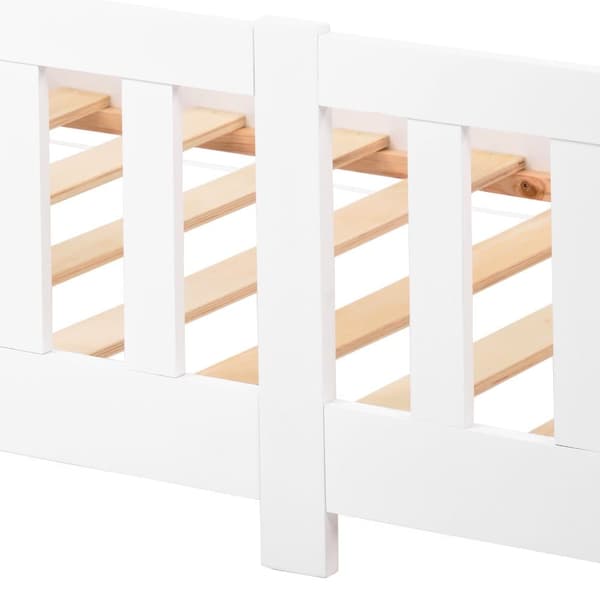 Loftsäng barnsäng 90x200cm av massivt trä med fallskydd och lamellram - vit