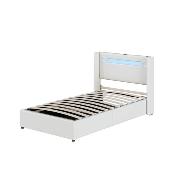Polstret opbevaringsseng i imiteret læder, 90 x 200 cm, med LED, Bluetooth-afspiller og USB-opladningsstik - med lamelramme - hvid