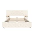 Miniatyrbillede 5 af 10: Moderne dobbeltseng 160x200 cm i beige velour – med bredt hovedgærde, LED-belysning, USB-porte og hydraulisk opbevaring under sengen